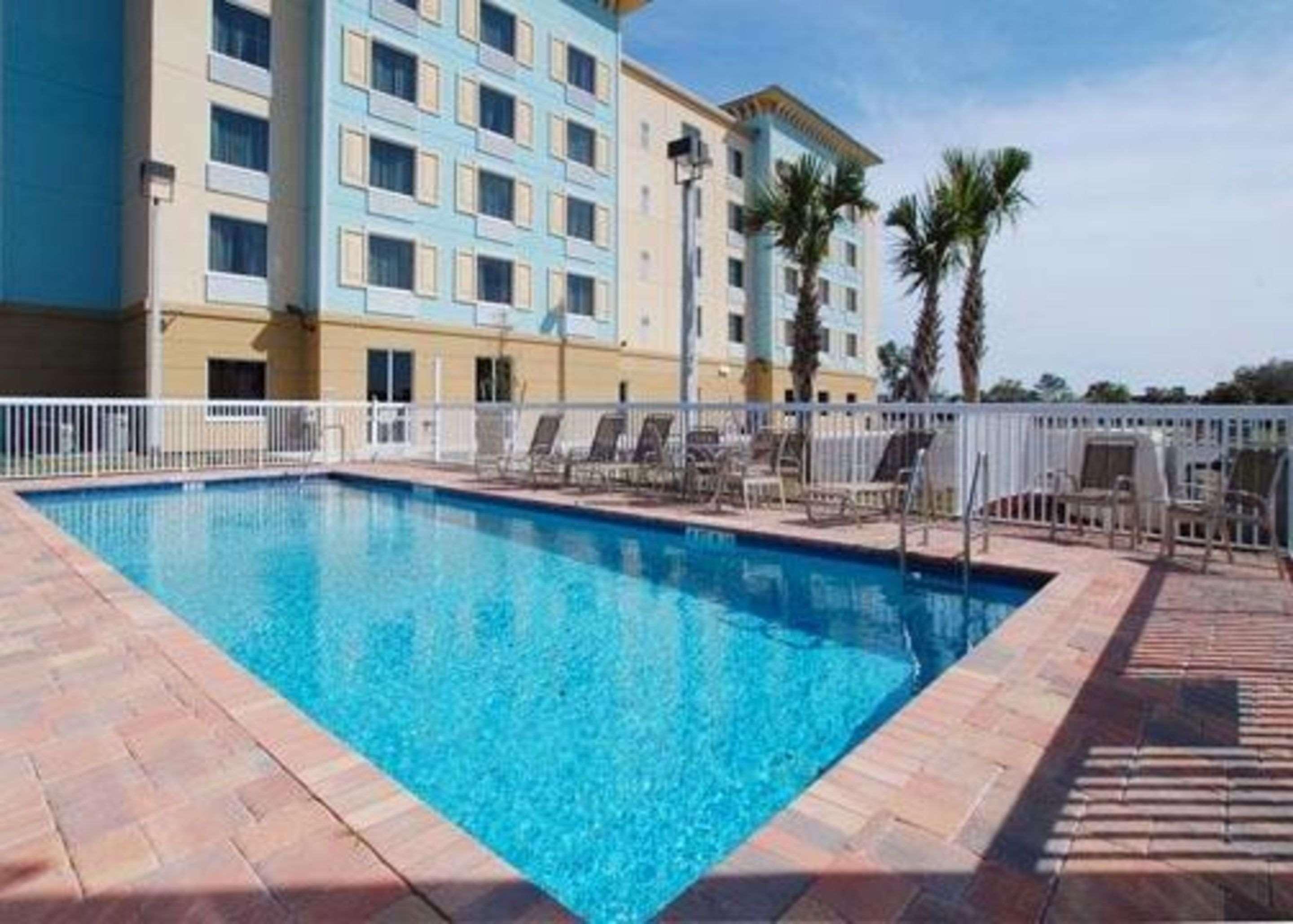 Comfort Suites Palm Bay - Melbourne מראה חיצוני תמונה